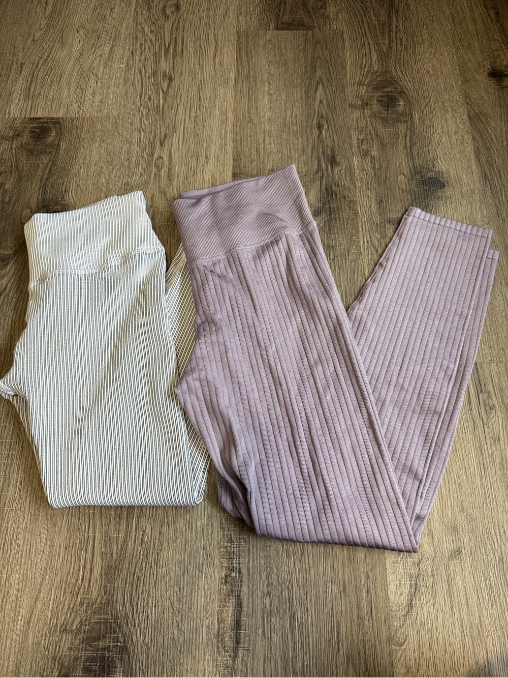 Good American Ribbed Leggings Bundle (2)